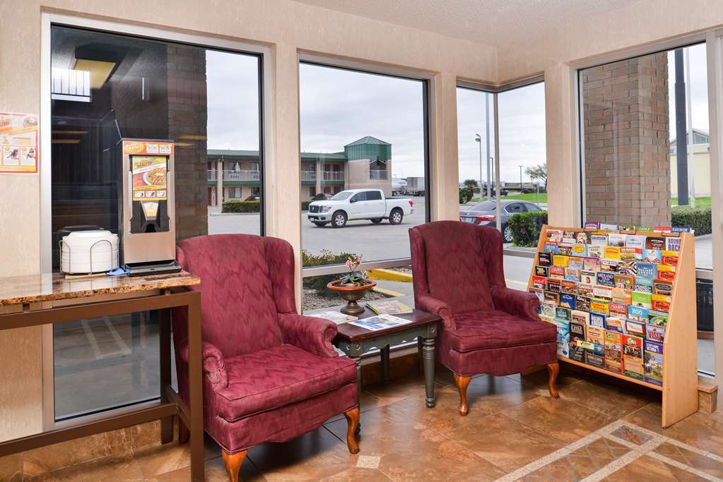 Super 8 by Wyndham Seguin Hotel Interior foto